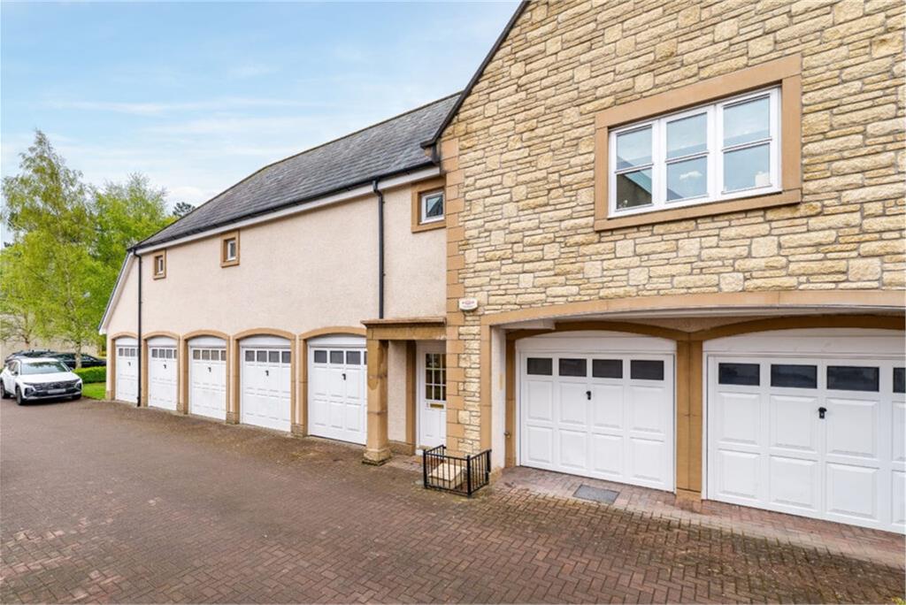 3 Rattray Crescent, Greenbank, EH10 5TT