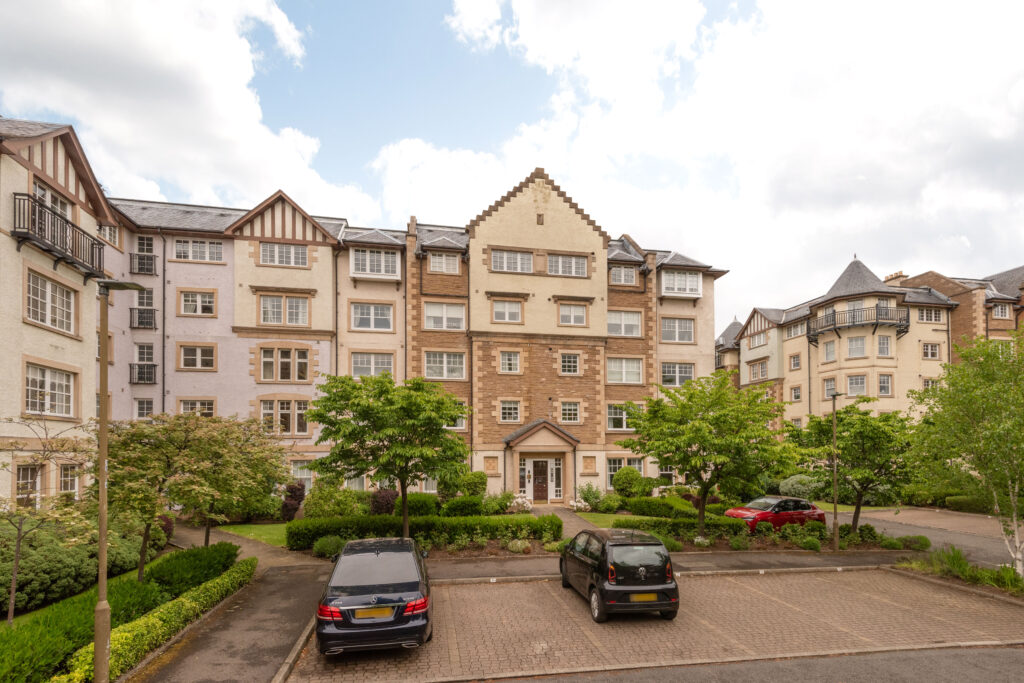 3/12 New Cut Rigg, Edinburgh, EH6 4QR