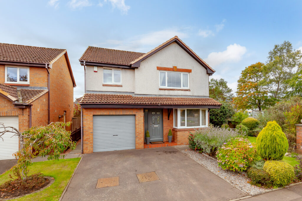 2 Glendinning Road, Kirkliston, EH29 9HE