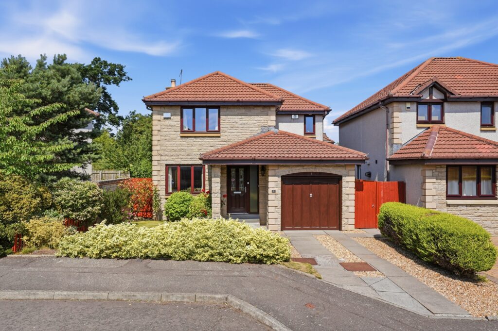 1 Carnbee Park, Liberton, Edinburgh, EH16 6GE