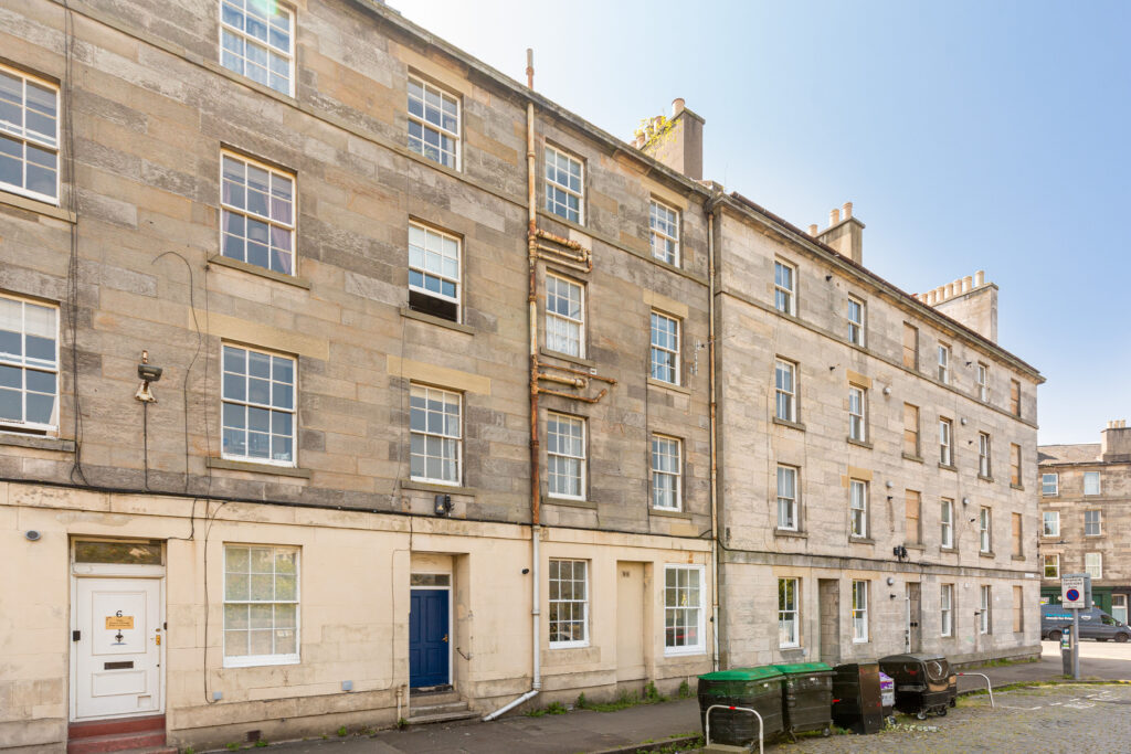 5/4, 1F1, Parkside Street, Edinburgh, EH8 9RL