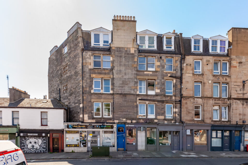 35 (1F1) Ferry Road, Leith, Edinburgh, EH6 4AD