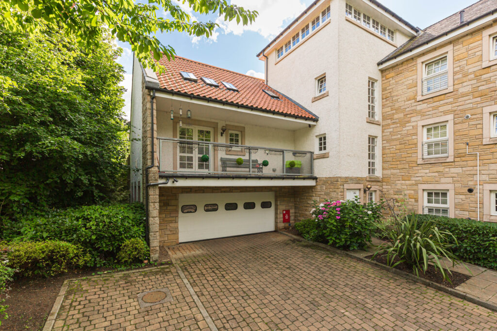 Flat 4, 49A, Spylaw Street, Colinton, Edinburgh, EH13 0JT