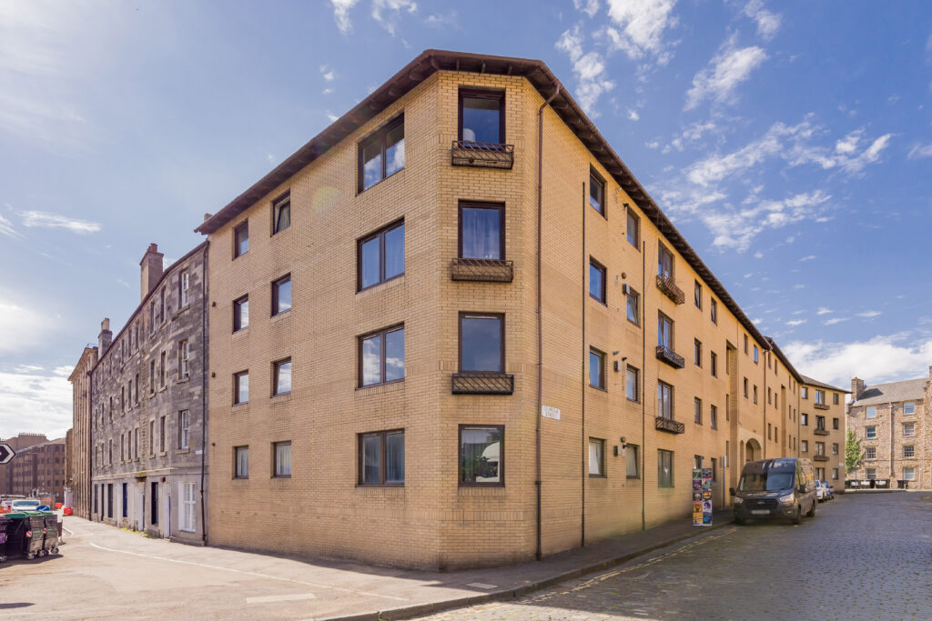 1/7 Gilmours Entry, Edinburgh, EH8 9XL