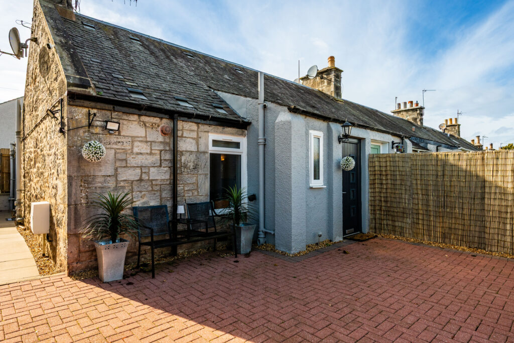 22 Polton Road, Loanhead, EH20 9BZ